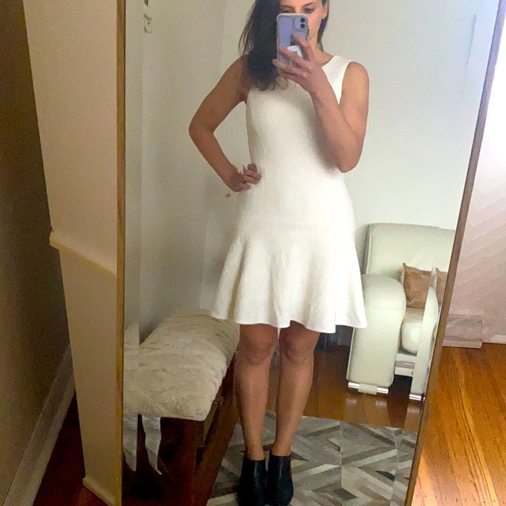⬆️ Tibi fit and flare Dress